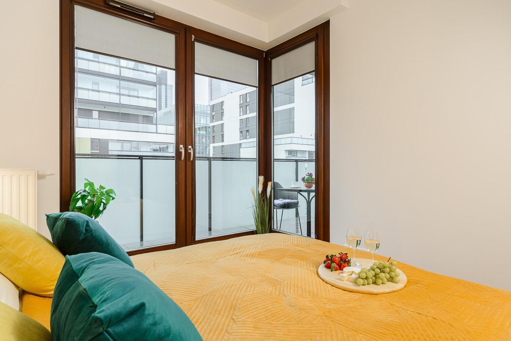 Luxury Apartments Mennica Residence With Parking Варшава Екстер'єр фото