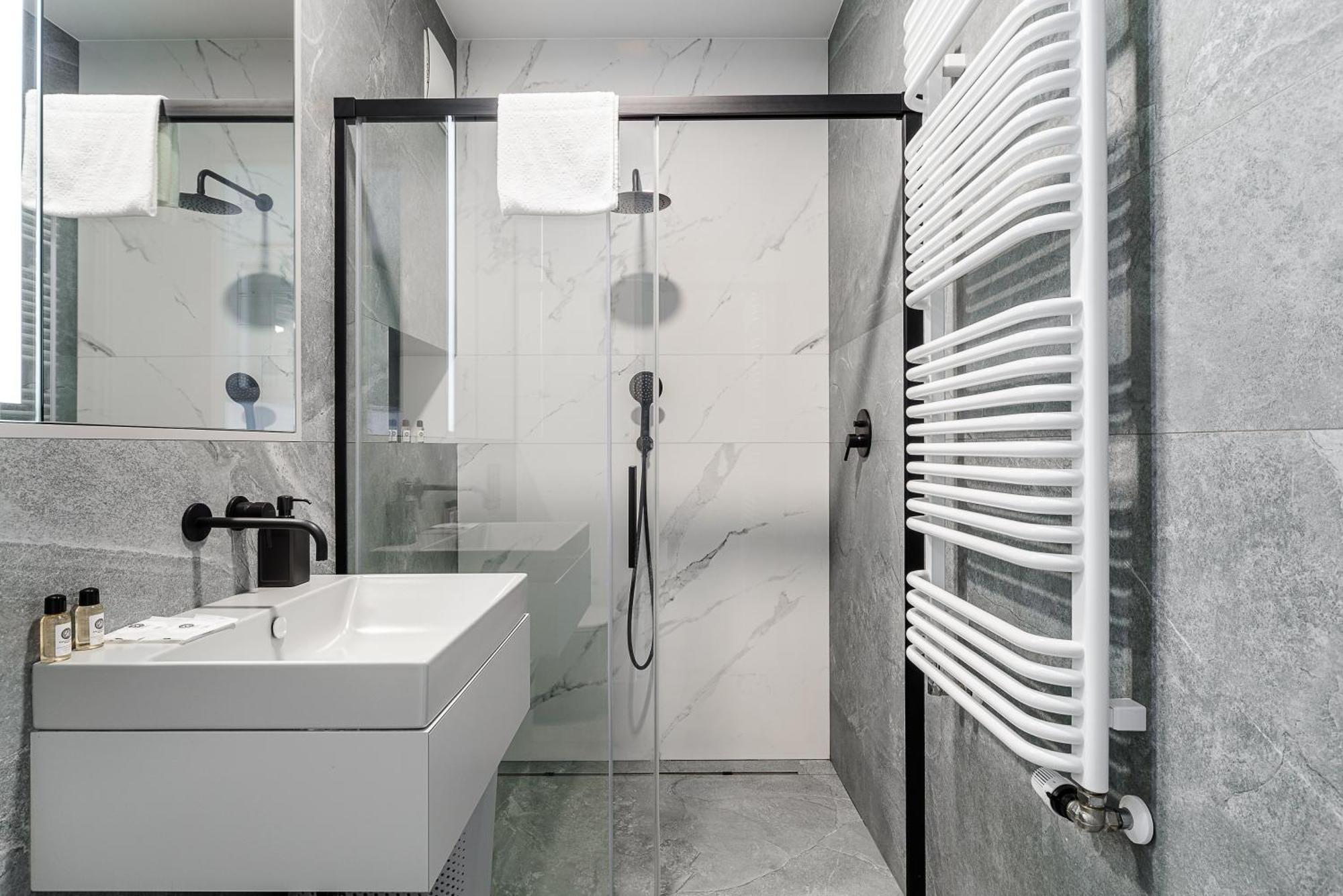 Luxury Apartments Mennica Residence With Parking Варшава Екстер'єр фото
