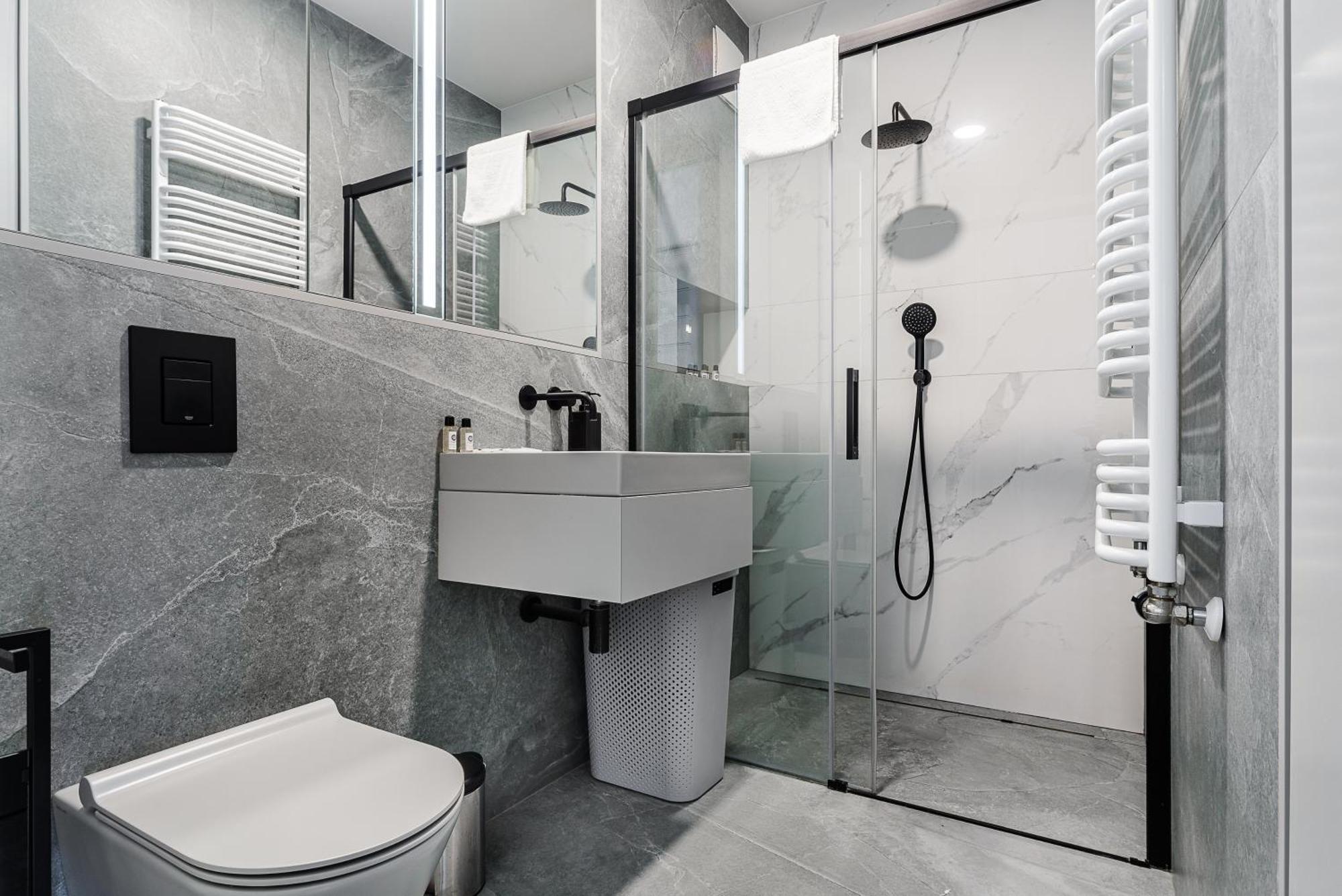 Luxury Apartments Mennica Residence With Parking Варшава Екстер'єр фото